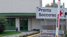 Paura al Pronto soccorso, ubriaco aggredisce infermiera: denunciato