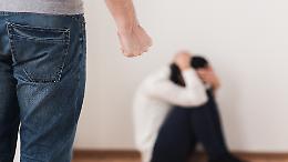 "Se mi porti via il figlio, ti ammazzo"