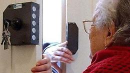 Vescovato, un furto e due tentate truffe