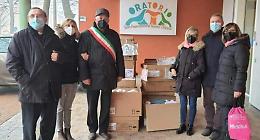 Neonati nelle tutine solidali: maxi donazione al Comune