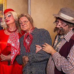 I Legnanesi portano sul palco del Ponchielli lo spettacolo "Ridere"