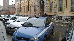 Con gli arnesi da scasso davanti all'edicola: in arresto 40enne