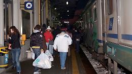 Guasto tecnico al treno, pendolari cremaschi a piedi