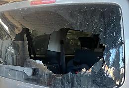 A badilate le auto posteggiate in centro 
