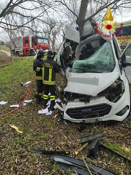 Muore a 16 anni durante stage in un incidente stradale