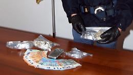 In casa due etti di marijuana, arrestato spacciatore 24enne