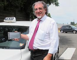 Inguaiato dall'intercettazione, arrestato il tassista Carrera: ai domiciliari