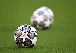 Ucraina, Adidas sospende la collaborazione con la Federcalcio russa