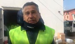 La mobilitazione, il sindaco di Malagnino: “Basta indumenti, servono medicine”