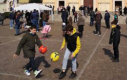Ucraina, baratto di pace: «armi» in cambio  palloni