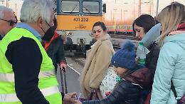 Stazione di Zahony, fra madri e bimbi in fuga dall’orrore