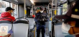 Baby gang, sul bus spunta la lama: «E ora abbiamo paura»