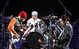 I Red Hot Chili Peppers tornano con Unlimited Love