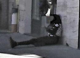Lite tra giovani egiziani, 25enne accoltellato in pieno centro