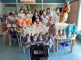 Pasqua in Pediatria: pioggia di doni per i reparti del Maggiore e dell'Oglio Po