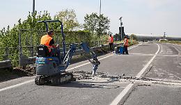 Tangenziale: nuovi giunti, interrotto il cavalcavia