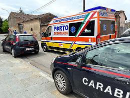 Lite violenta e bottigliata in testa al marito che perde conoscenza