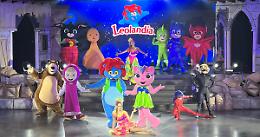 Cartoni animati a Leolandia: Masha e Orso e i 3 Superpigiamini sul palco