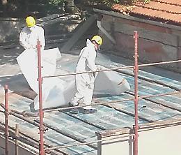Amianto, la Regione allenta la «borsa»: così svanisce il fibrocemento
