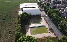 La polemica: «Problemi mai risolti, diciamo no alla piscina»