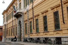 Accoltellò per gelosia, ma non fu tentato omicidio