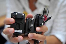 Telefoni cellulari, tablet e fotocamere digitali: accordo Ue sul caricabatteria universale