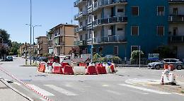 Rotonda sperimentale: tutti in coda fino al cantiere
