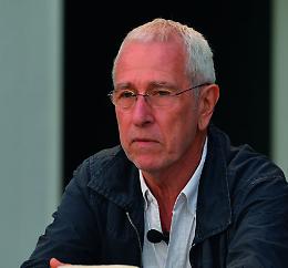Paolo Sottocorna  al Cremarena per i Manifesti di Crema