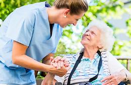 &laquo;Cremona Beside Caregivers&raquo;, al fianco degli anziani: il piano per l&rsquo;assistenza 