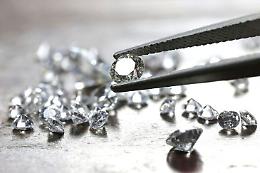 Truffa dei diamanti: oltre 300 risparmiatori frodati, recuperati 3 milioni di euro