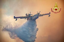 Incendi Carso e Versilia: impegnati 160 vigili del fuoco, uomini anche da Cremona