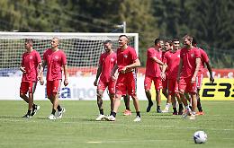 Calcio, Cremonese: primo allenamento nel ritiro di Dimaro