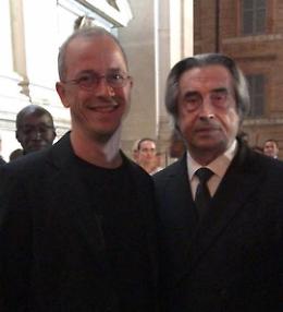 Il direttore Greco con Muti e il Coro di Kiev