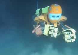 Un robot-sub va a caccia di relitti