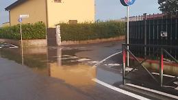 Temporale, incrocio allagato fra le vie Dell’Artigiano e Martiri della Libertà