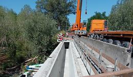 Ponte sul Po:  sostituita una trave