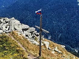 Casalasco scopre una bandiera russa in val Rendena
