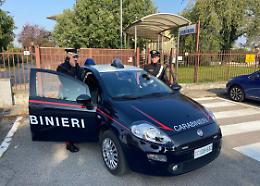 Lite tra giovanissimi, 15enne ferito con una bottiglia rotta