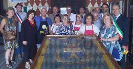 Castelvetro, la Sagra dello scalogno firma il patto di amicizia con Busnes