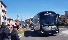 Calcio,  presidiato l'arrivo dei tifosi laziali a Cremona