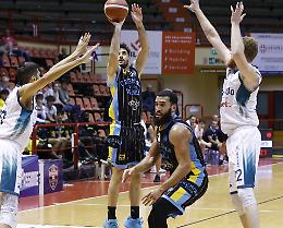 Supercoppa LNP. La Vanoli strapazza Cantù (77-60) e vola in finale con San Severo