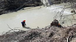 Alluvione nelle Marche, le ricerche su fiume e terra continuano. 56enne dispersa