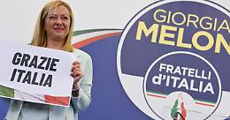 Elezioni politiche: il centrodestra vince. Tensione Pd-Terzo polo