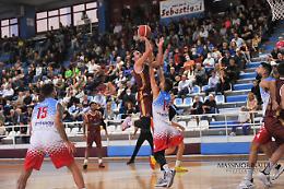 Juvi Ferraroni: esordio amaro, batosta a Rieti (66-57)