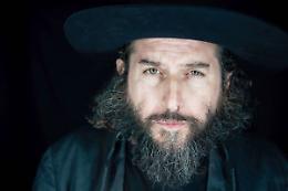 Vinicio Capossela, il genio della musica d'autore italiana