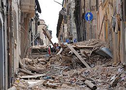 Terremoto a L'Aquila: sentenza choc, 'colpa anche delle vittime' 