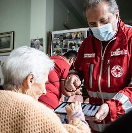 Rsa, rette più care e calano i servizi: «Famiglie in crisi»