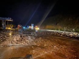Maltempo: frane e allagamenti a Maratea, oggi scuole chiuse