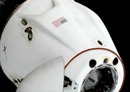 AstroSamantha, partita la navetta Crew Drag