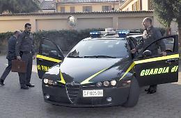 Indagine ‘Doppio Click’: «Tra la merce stoccata nel magazzino anche i panettoni scaduti»